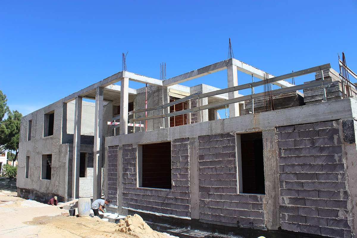 Full Villa Refurbishment in Encosta do Lago