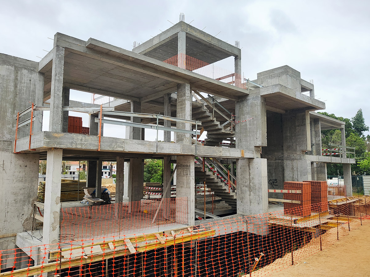 New Construction in Encosta do Lago