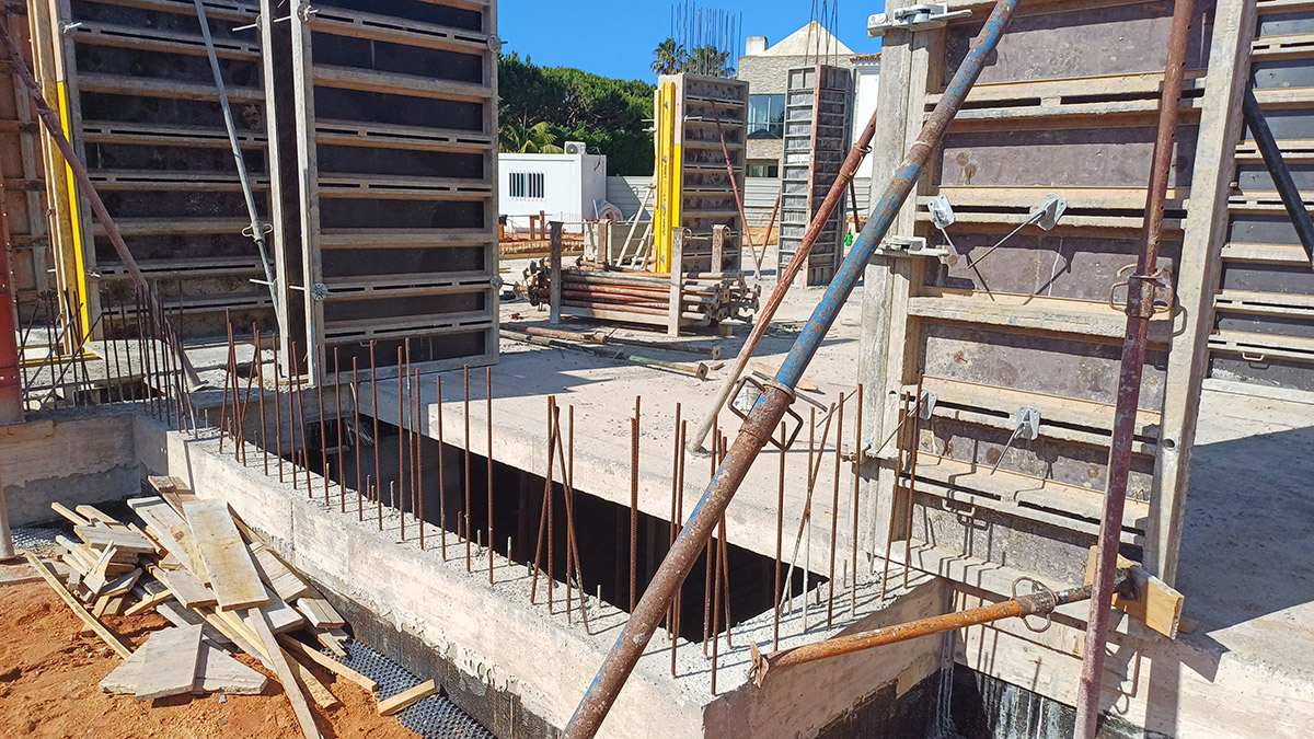 Modern Villa Construction in Quinta do Lago