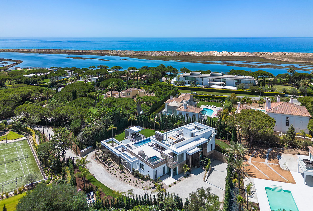 Modern Villa Construction in Quinta do Lago
